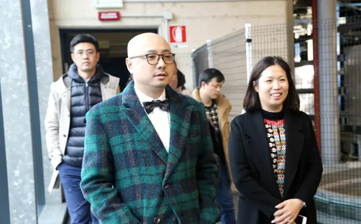 欧启酒业助力明星红酒梦