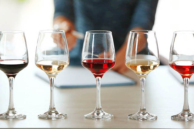 喝红酒的好处，科学家在三个独立队列中发现，喝红酒有益于增加肠道微生物多样性
